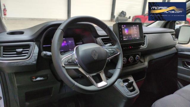 Renault Trafic image 2