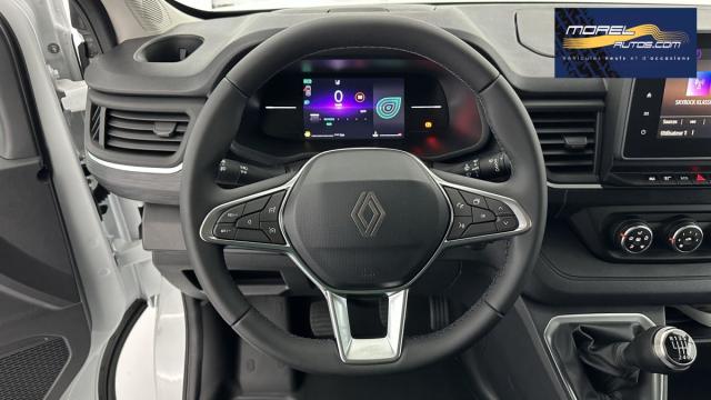 Renault Trafic image 9