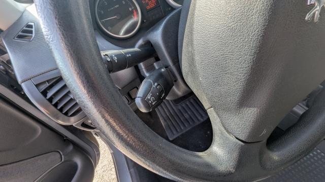 Peugeot 206+ image 6