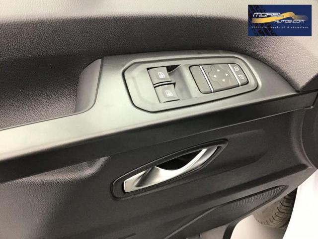 Renault Trafic image 8