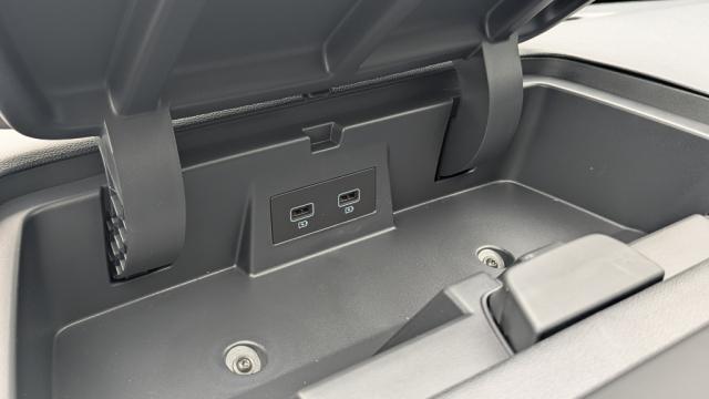 Renault Trafic image 2