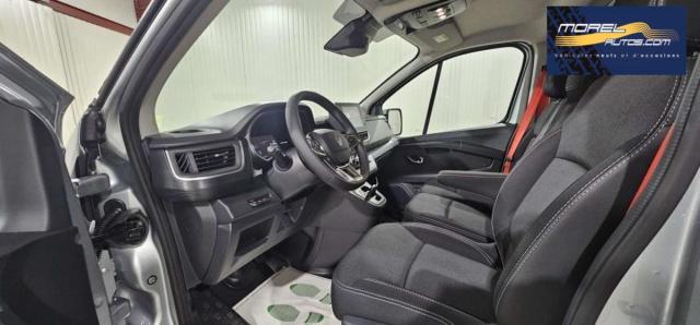 Renault Trafic image 9