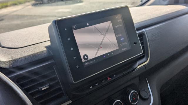 Nissan Primastar image 2