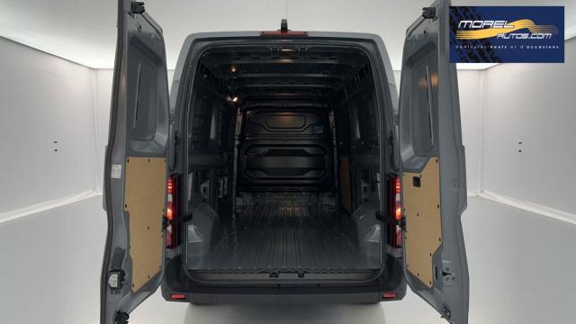 Nissan Interstar image 1