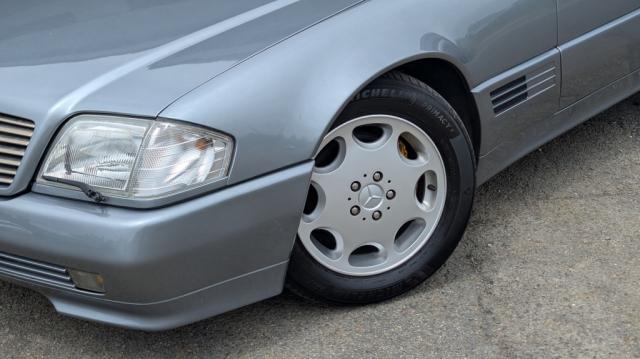Mercedes Benz 300 image 4