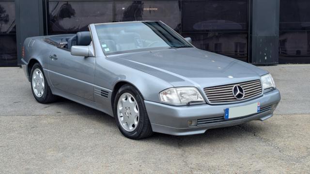 Mercedes Benz 300 image 5
