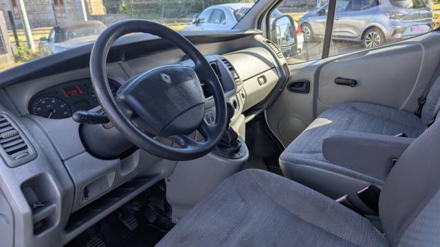 Renault Trafic image 3