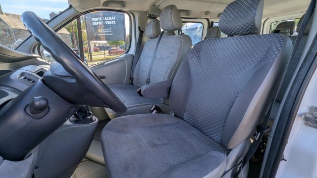 Renault Trafic image 2