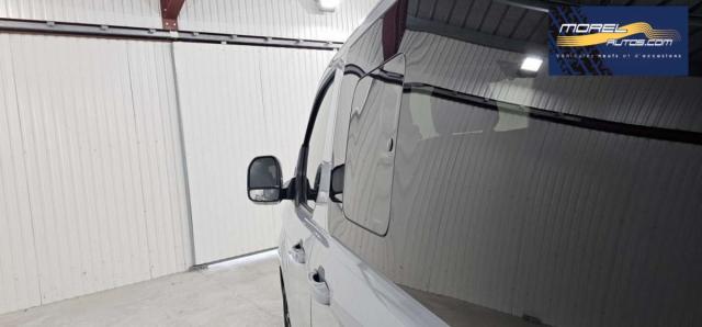 Ford Transit Custom image 3