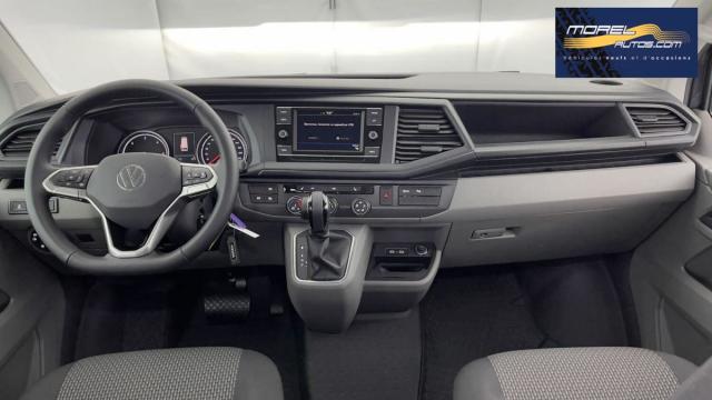Volkswagen Transporter image 8