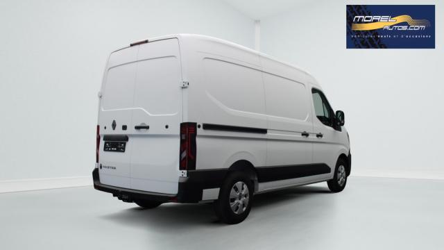 Renault Master image 7