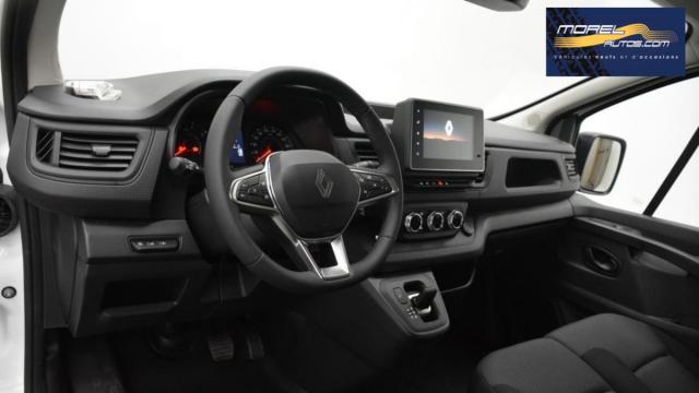 Renault Trafic image 2