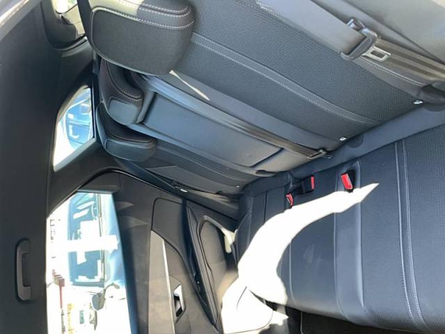 Peugeot 3008 image 2