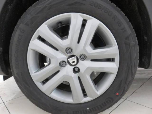 Dacia Sandero image 4