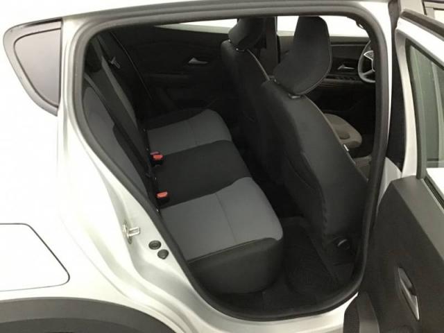 Dacia Sandero image 8