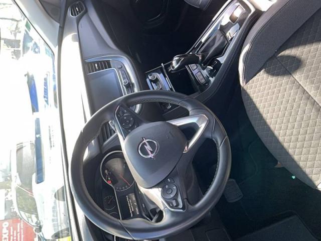 Opel Grandland X image 1