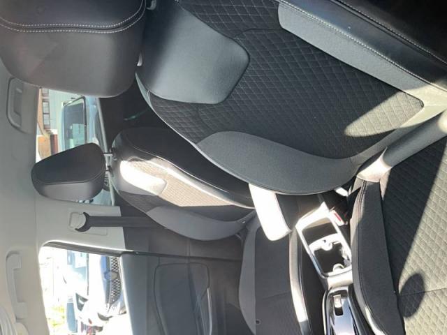 Opel Grandland X image 2