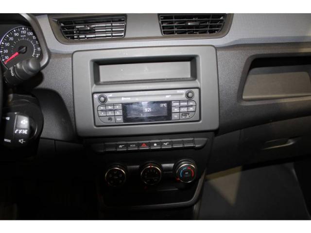 Renault Express image 9