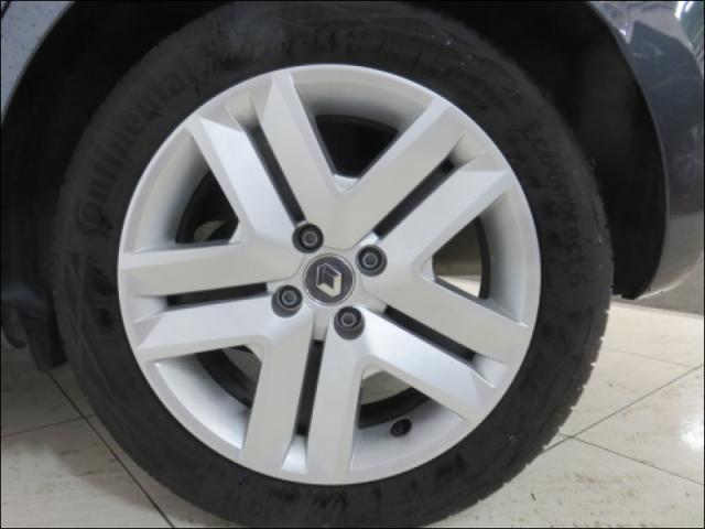 Renault Clio image 8