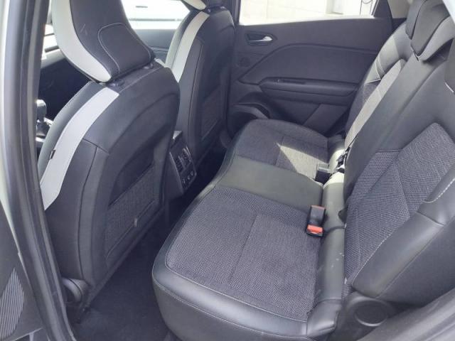Renault Captur image 2