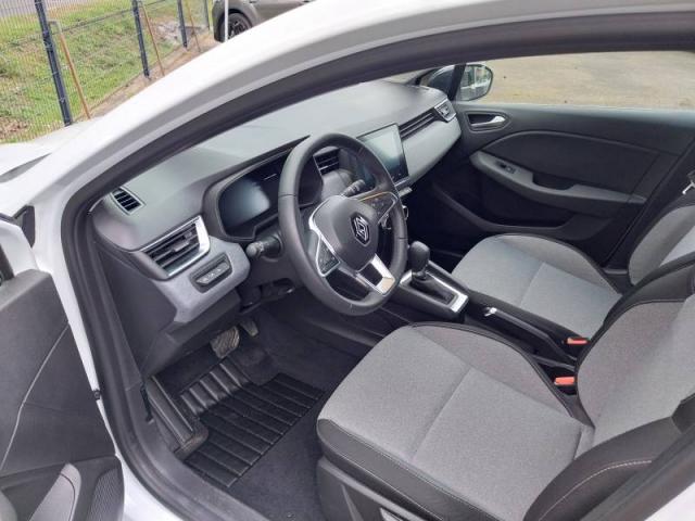 Renault Clio image 9