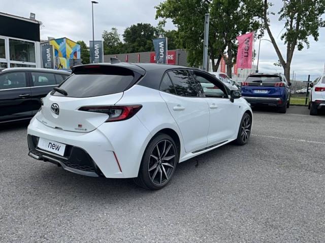 Toyota Corolla image 2