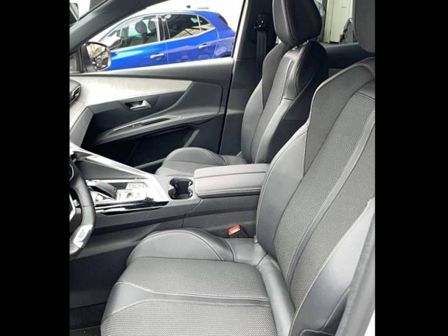 Peugeot 3008 image 6