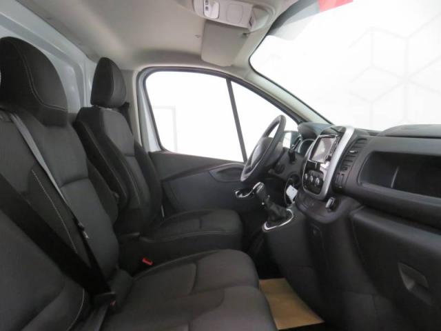 Renault Trafic image 3