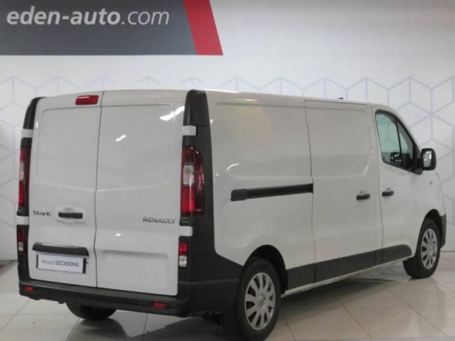 Renault Trafic image 2