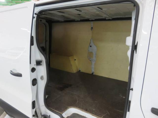 Renault Trafic image 8