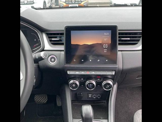 Renault Captur image 2