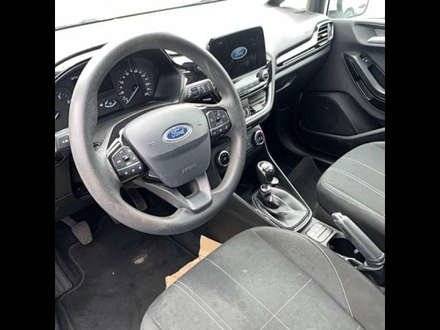 Ford Fiesta image 8