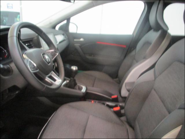 Renault Captur image 2