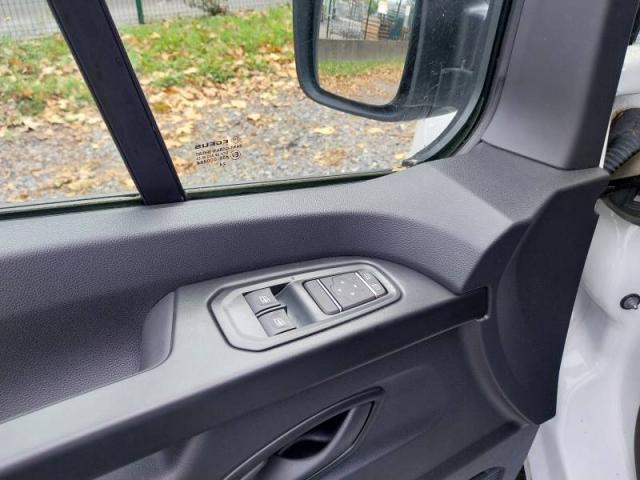 Renault Trafic image 8