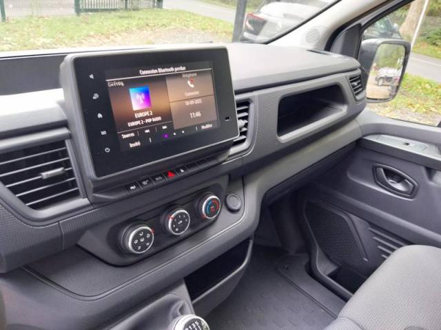 Renault Trafic image 6