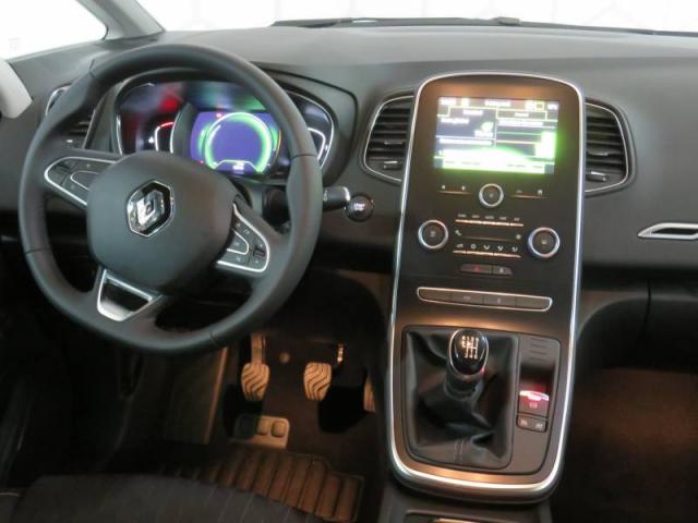 Renault Grand Scénic image 6