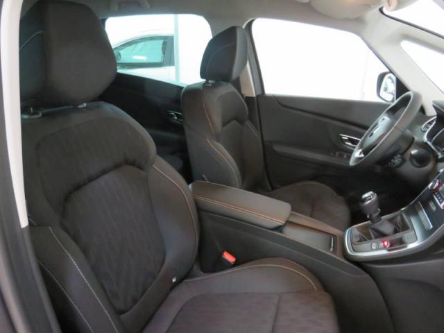 Renault Grand Scénic image 3