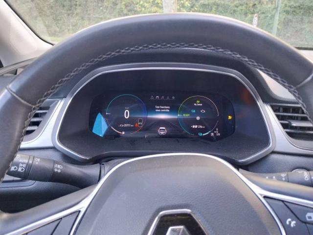 Renault Captur image 2