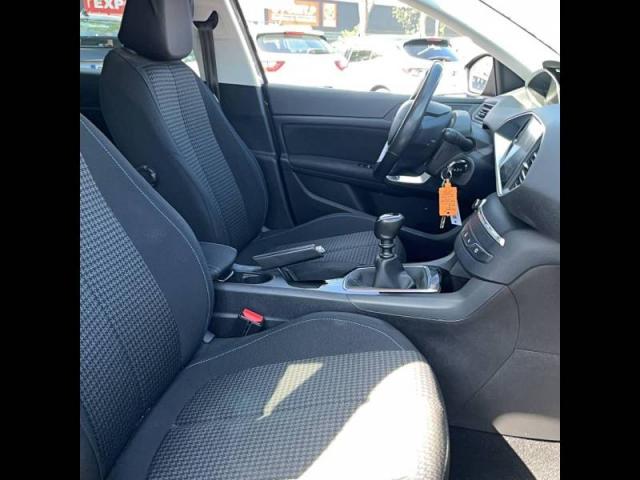 Peugeot 308 image 1