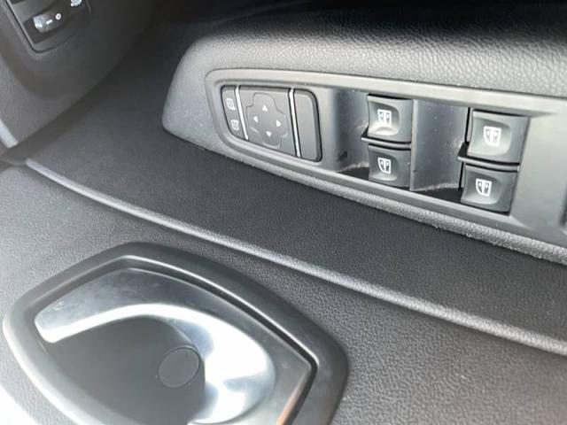 Renault Captur image 9