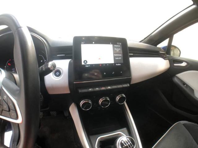 Renault Clio image 9