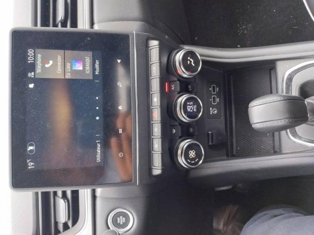 Renault Captur image 2