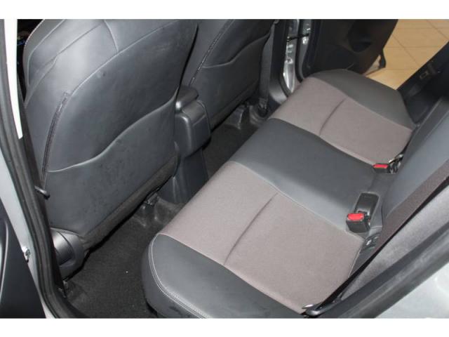 Toyota Yaris image 6