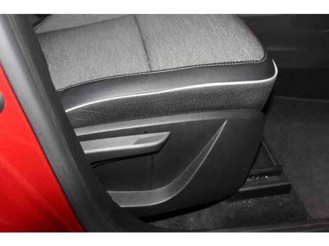 Renault Captur image 2