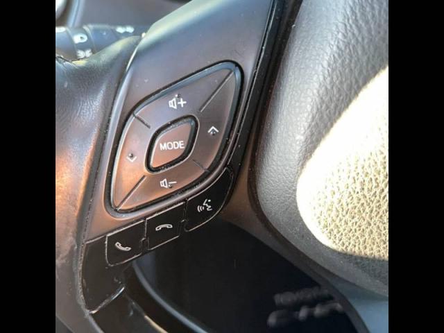 Toyota C-Hr image 7