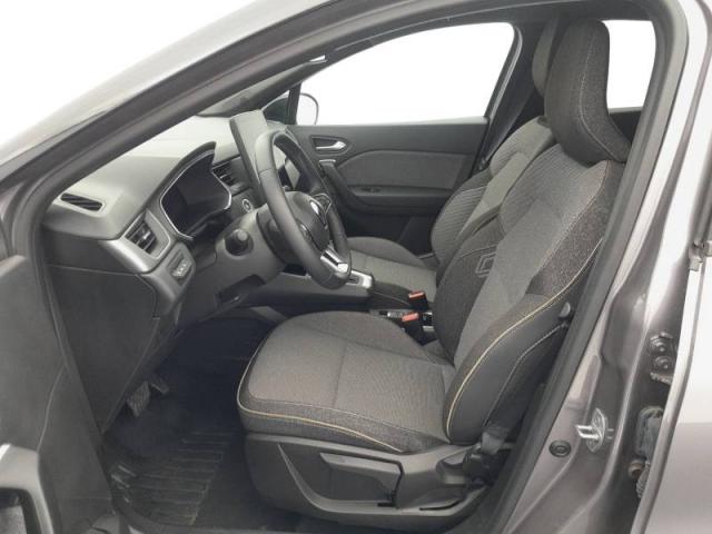Renault Captur image 2