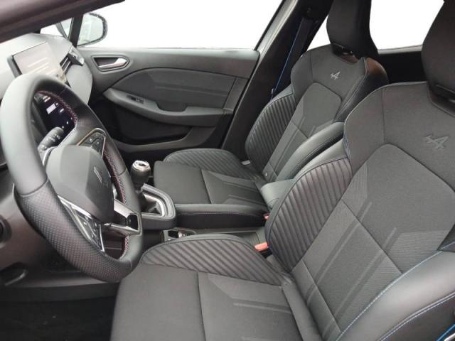Renault Clio image 1