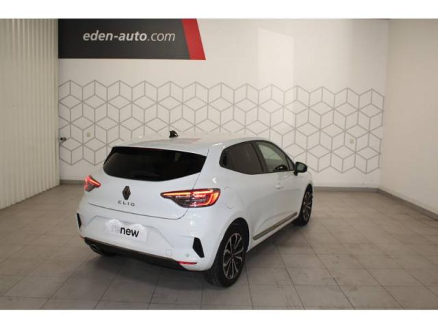 Renault Clio image 8