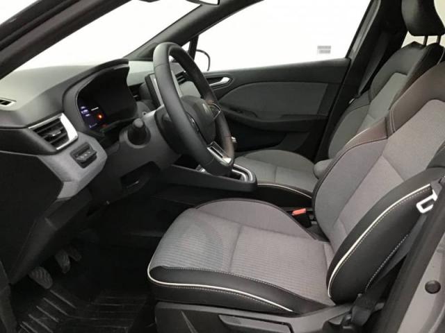 Renault Clio image 1