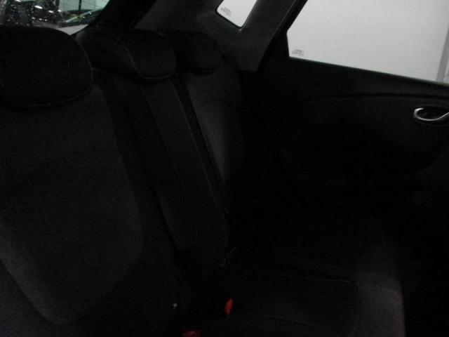 Renault Captur image 2